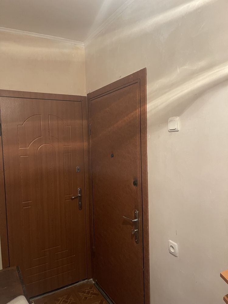 Продаж 4-кімнатної квартири 70 м²