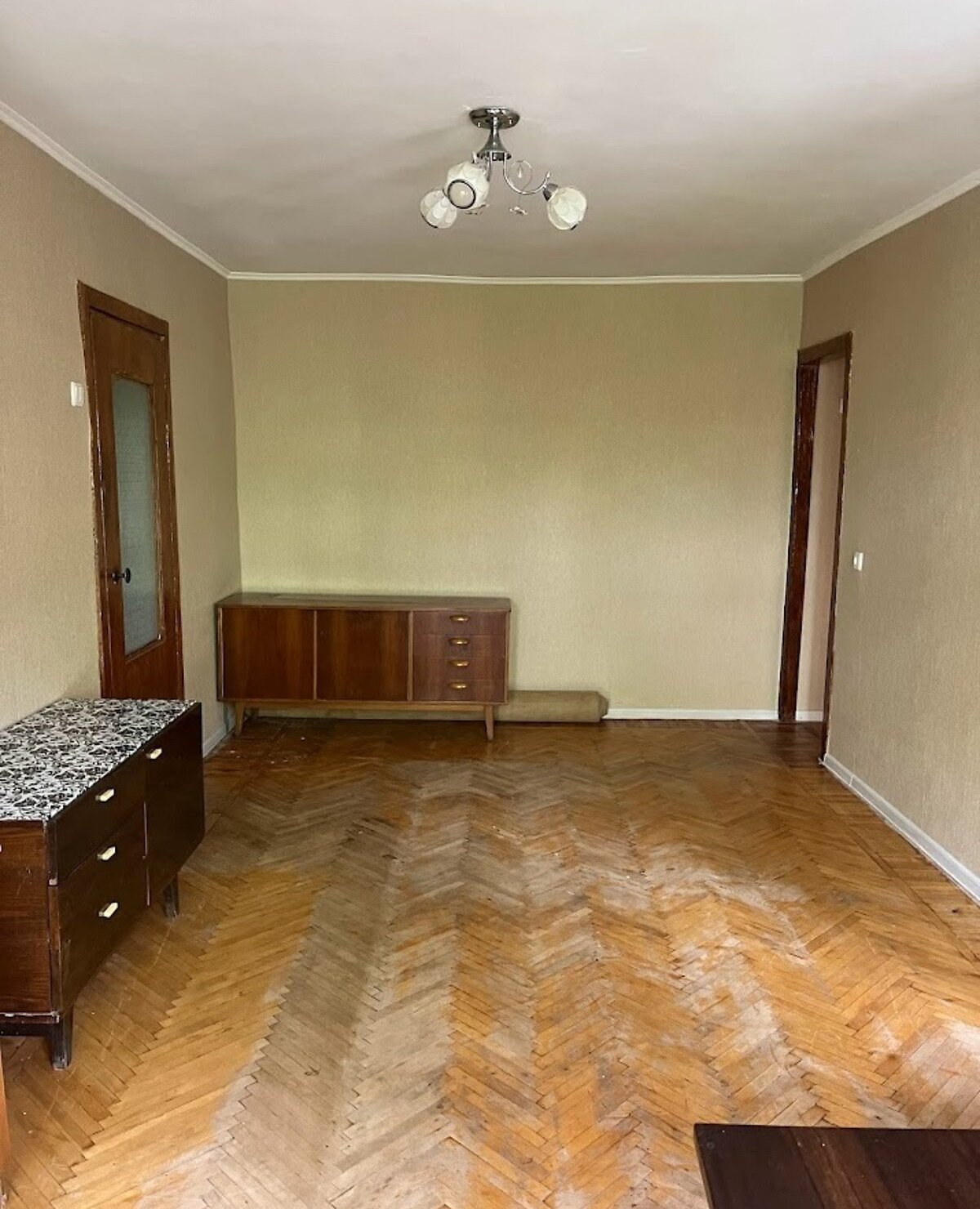 Продажа 3-комнатной квартиры 56 м²