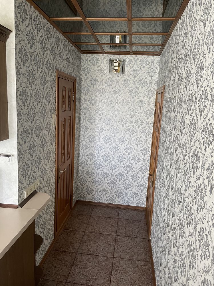 Продаж 4-кімнатної квартири 82 м²