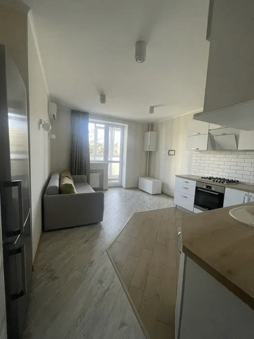 Продажа 2-комнатной квартиры 63 м²