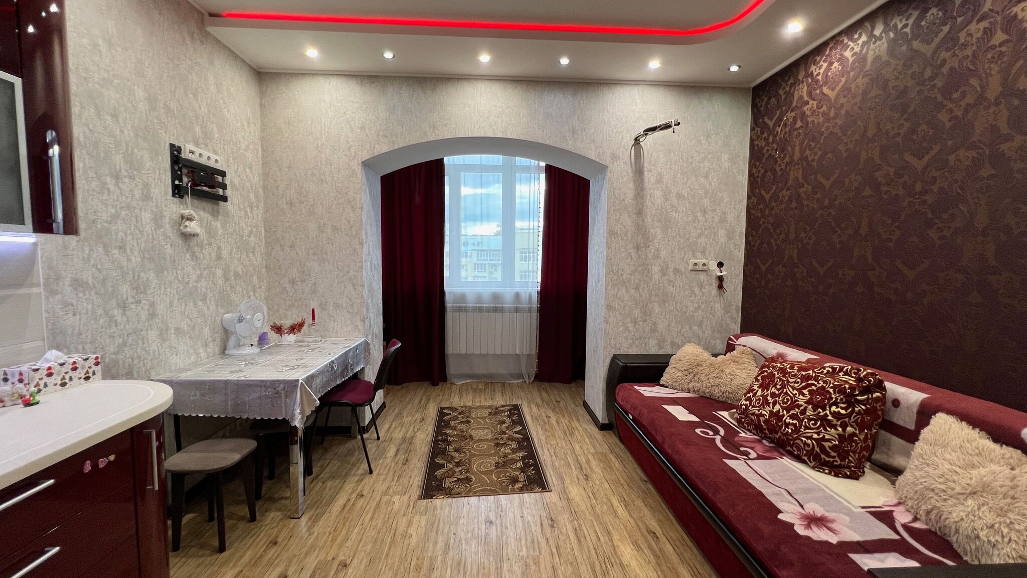 Продаж 1-кімнатної квартири 52 м²