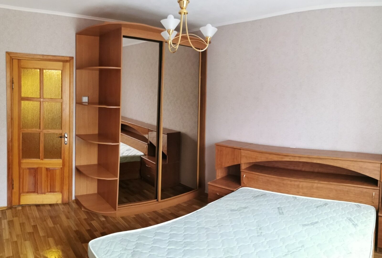 Продажа 4-комнатной квартиры 83 м²