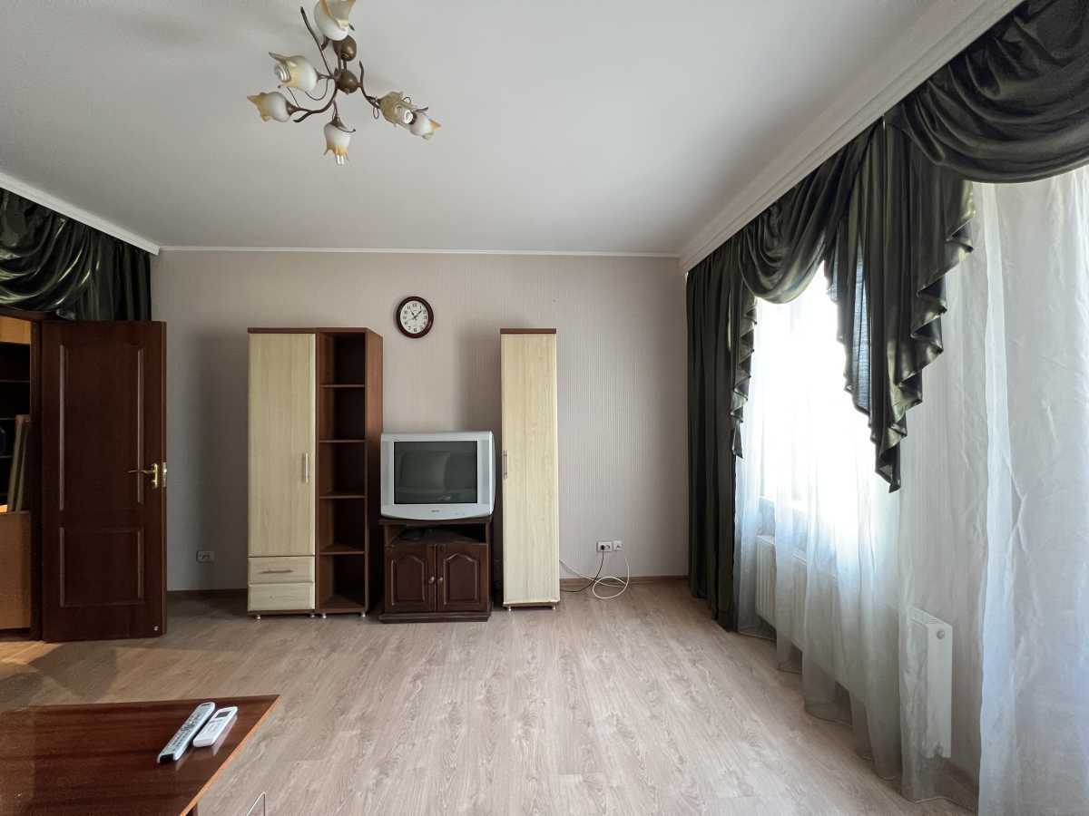 Продаж 1-кімнатної квартири 47 м², Кошового вул.