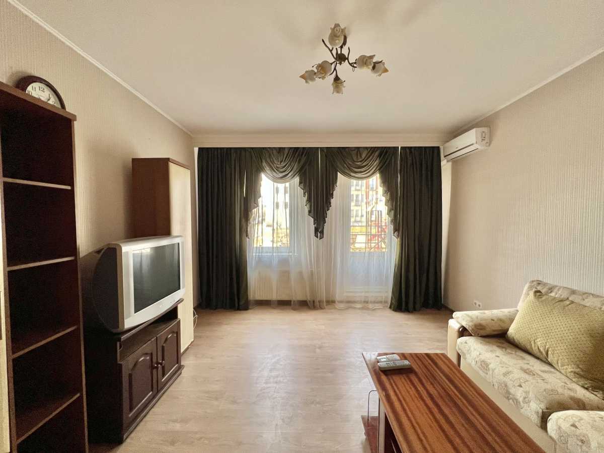 Продаж 1-кімнатної квартири 47 м², Кошового вул.