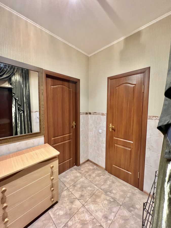 Продаж 1-кімнатної квартири 47 м², Кошового вул.