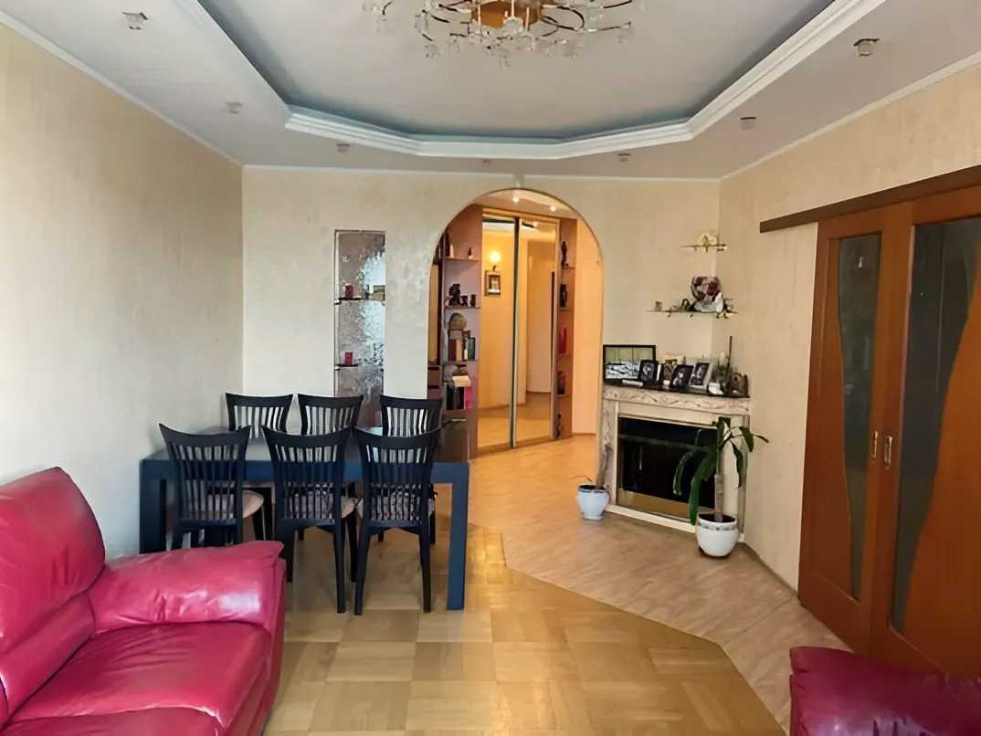 Продажа 4-комнатной квартиры 118 м², Победы просп., 125