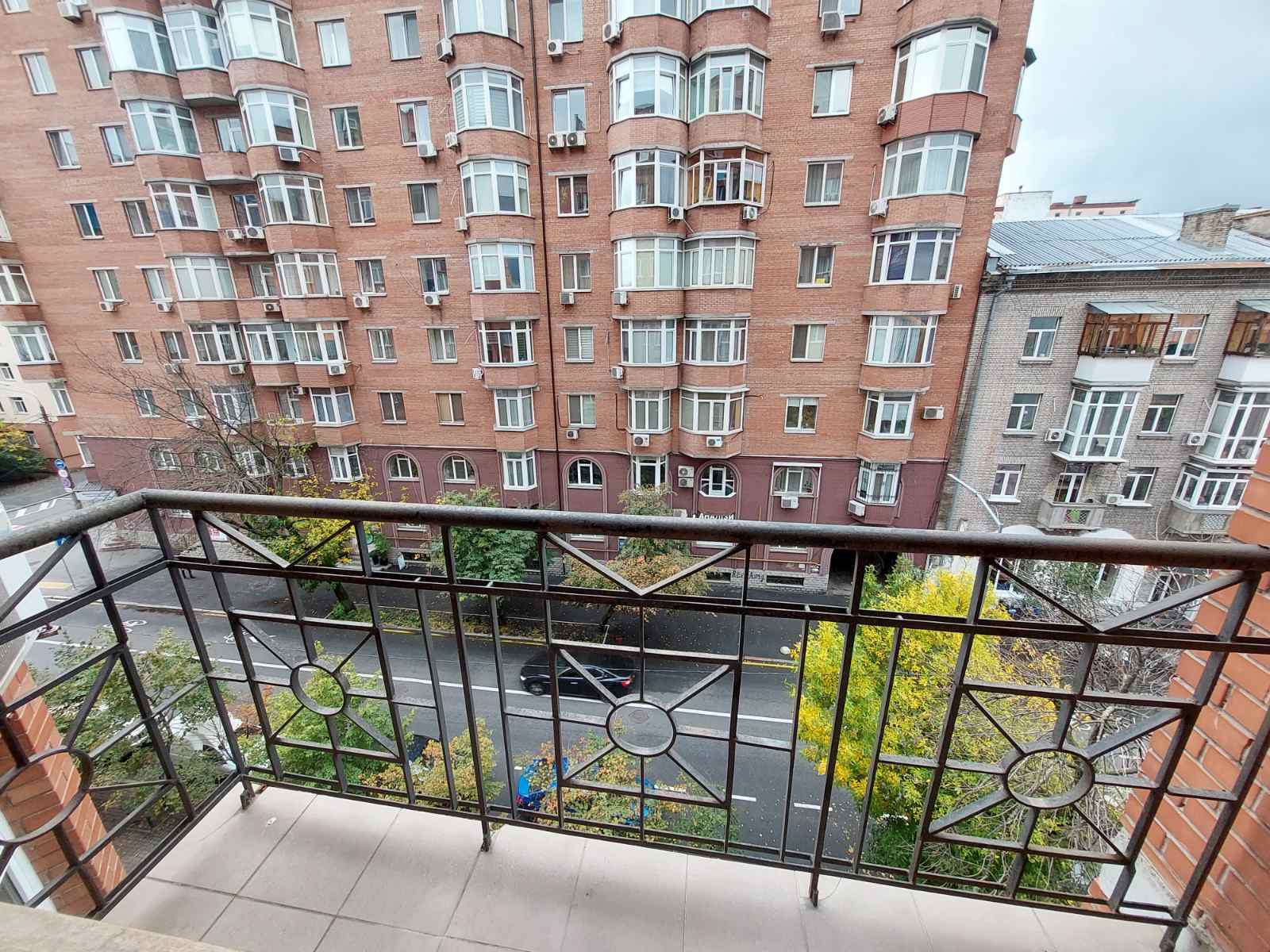 Аренда 2-комнатной квартиры 70 м², Введенская ул.