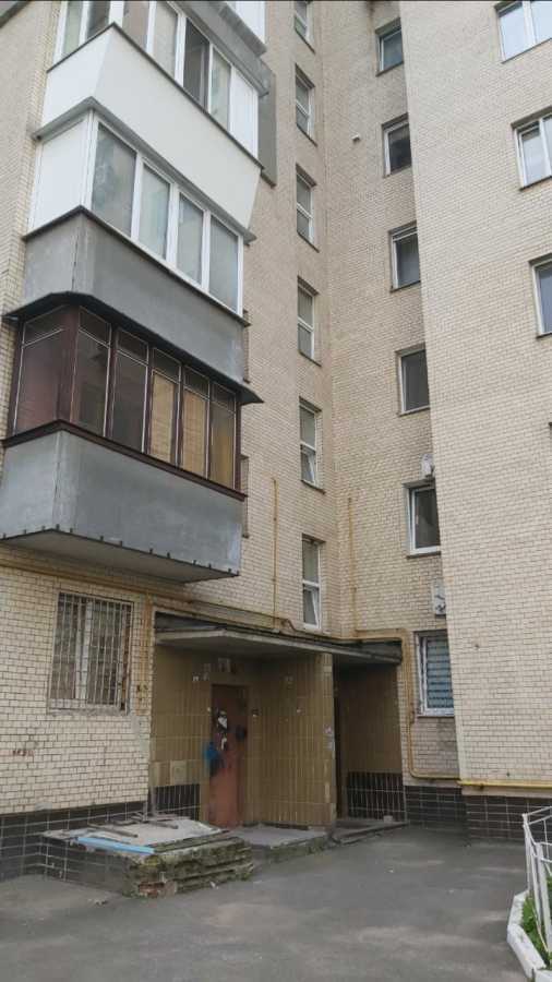 Продаж 1-кімнатної квартири 37 м², Смілянська, 8