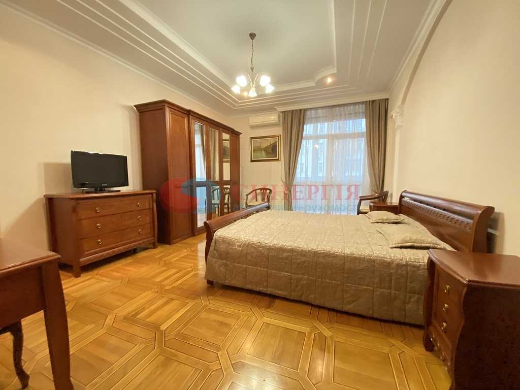 Продажа 4-комнатной квартиры 176 м², Тургенєвська, 49