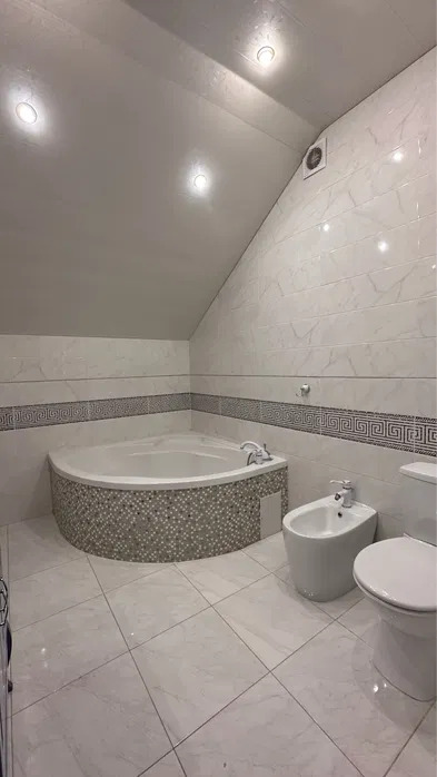 Аренда коттеджа 220 м², 11-я Абрикосовая ул.