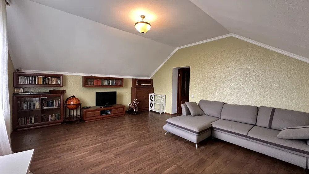 Аренда коттеджа 220 м², 11-я Абрикосовая ул.
