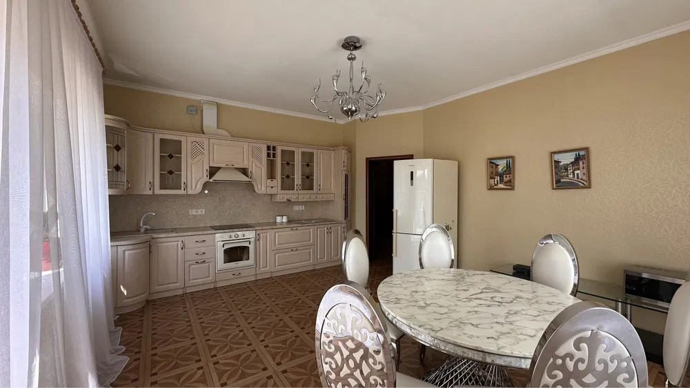 Аренда коттеджа 220 м², 11-я Абрикосовая ул.
