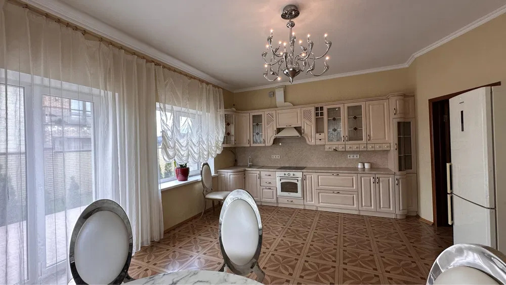 Аренда коттеджа 220 м², 11-я Абрикосовая ул.