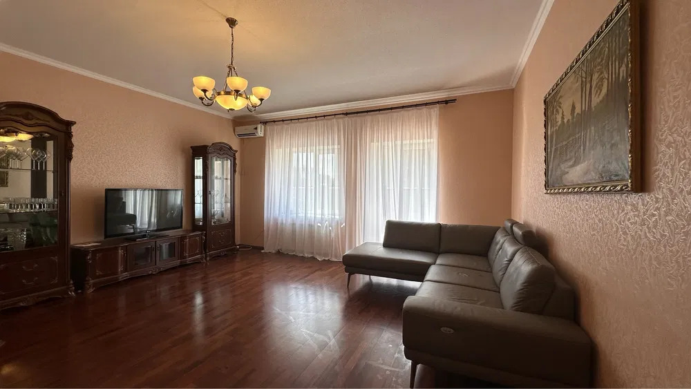 Аренда коттеджа 220 м², 11-я Абрикосовая ул.
