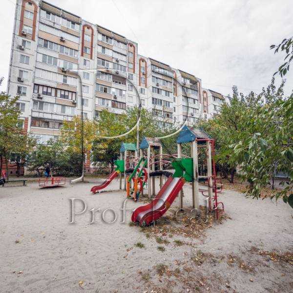 Продаж 1-кімнатної квартири 38 м², Європейська (Жовтнева) вул., 49