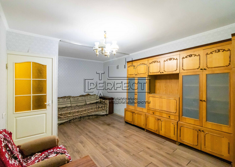 Продаж 1-кімнатної квартири 36 м², Борова (Червоний Хутір) вул., Калины 12В (проспект) (Маяковского)