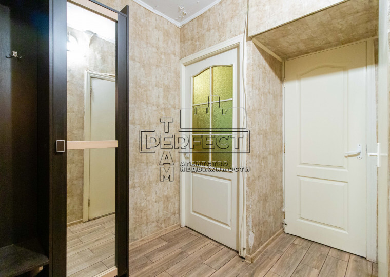 Продаж 1-кімнатної квартири 36 м², Борова (Червоний Хутір) вул., Калины 12В (проспект) (Маяковского)