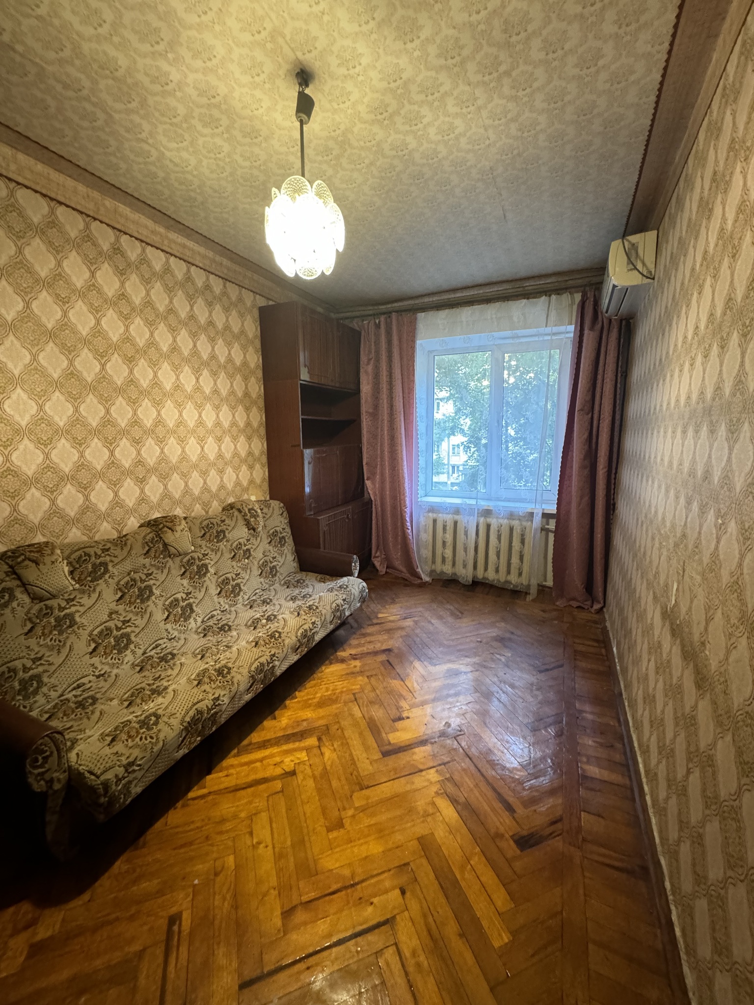 Продаж 2-кімнатної квартири 46.7 м², Тополь 1 вул., 3