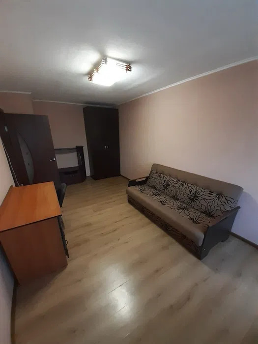 Продаж 1-кімнатної квартири 31 м², Холодильна вул., 2