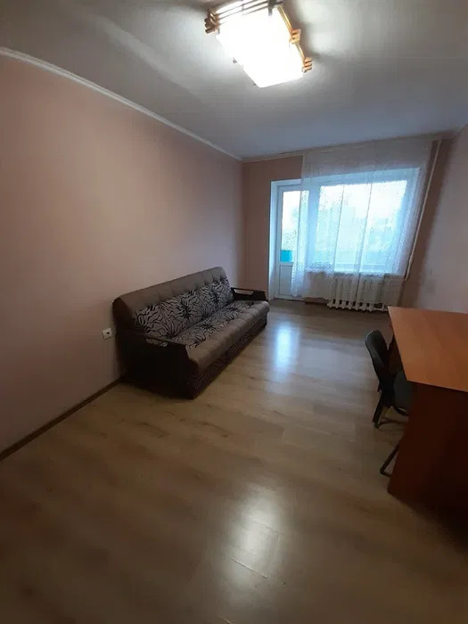 Продаж 1-кімнатної квартири 31 м², Холодильна вул., 2