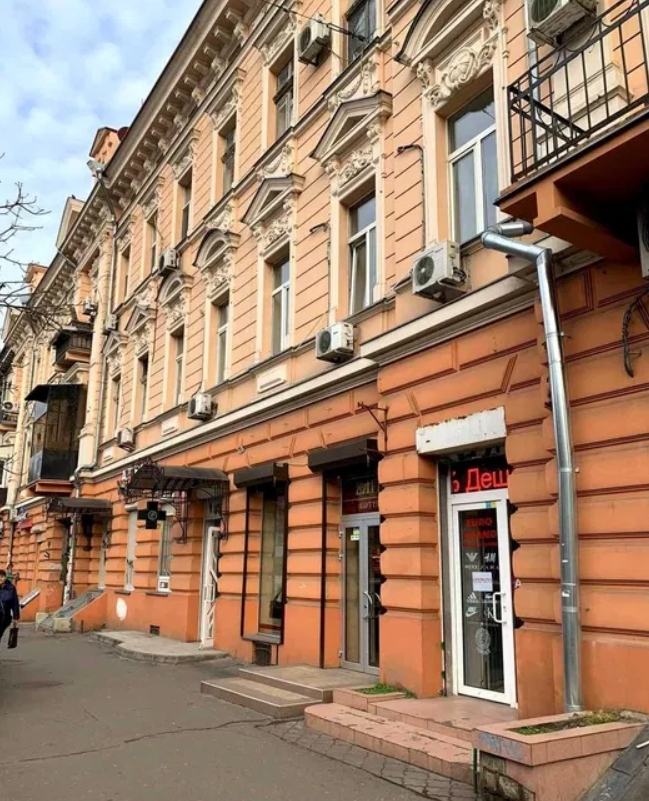 Оренда торговельного приміщення 80 м², Катеринінська вул.
