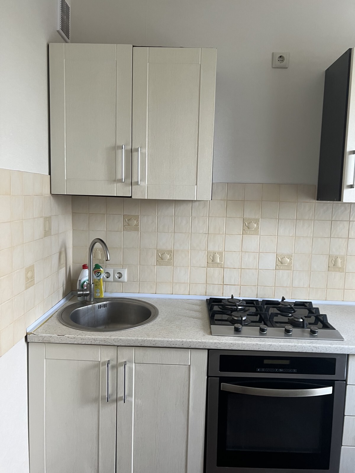 Аренда 2-комнатной квартиры 54 м², Океановская ул.