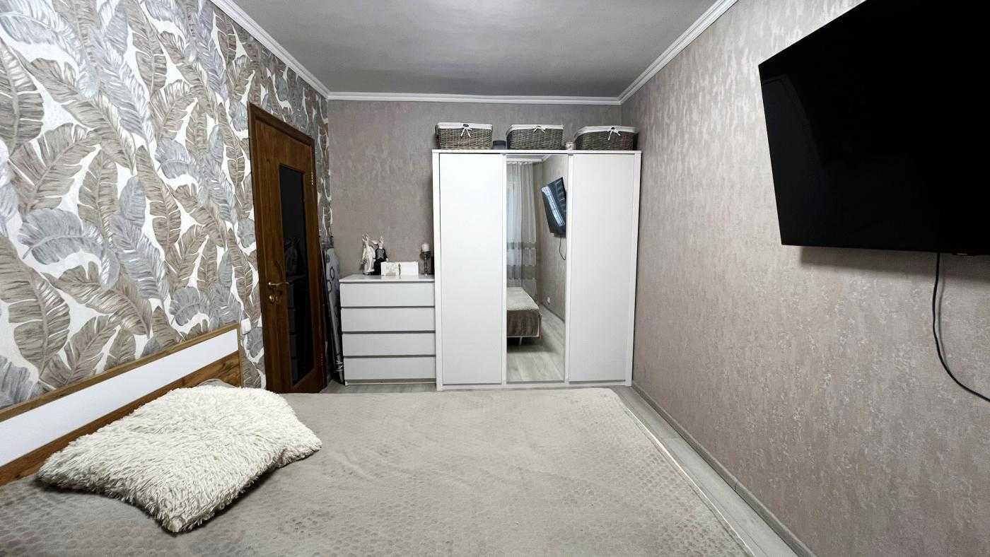 Продаж 2-кімнатної квартири 49 м², Головатого вул., 15