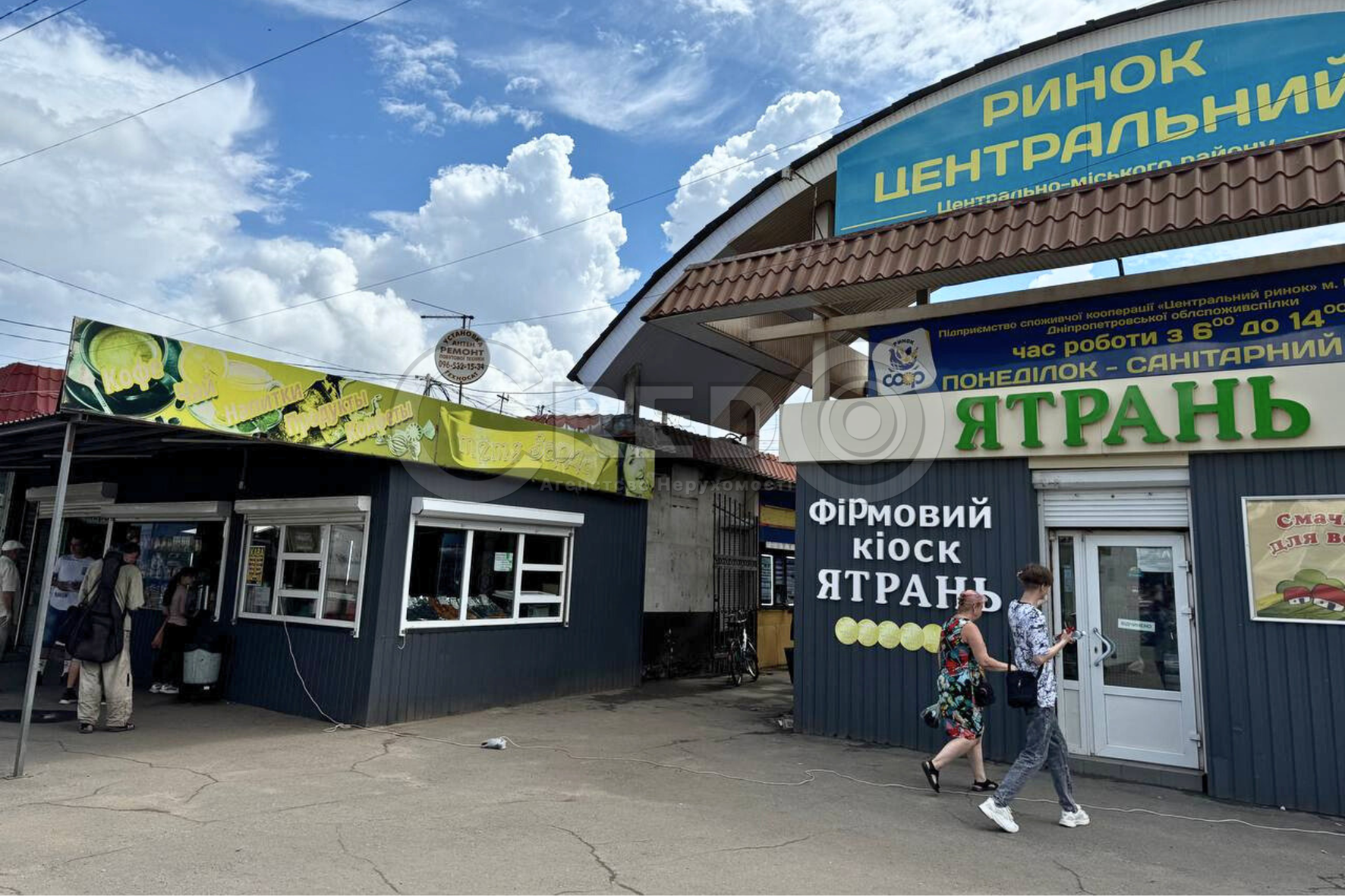 Продаж магазину 53 м², Лебедєва-Кумача вул.