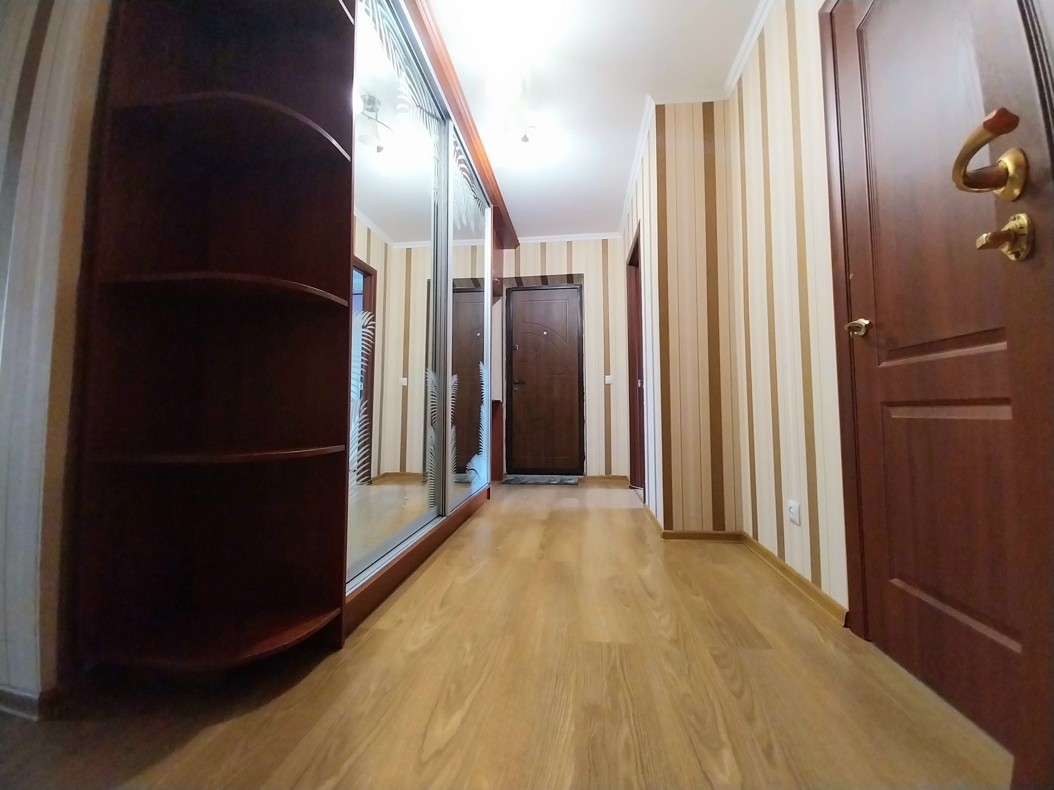 Продажа 2-комнатной квартиры 56.7 м², Попова ул., 31Б