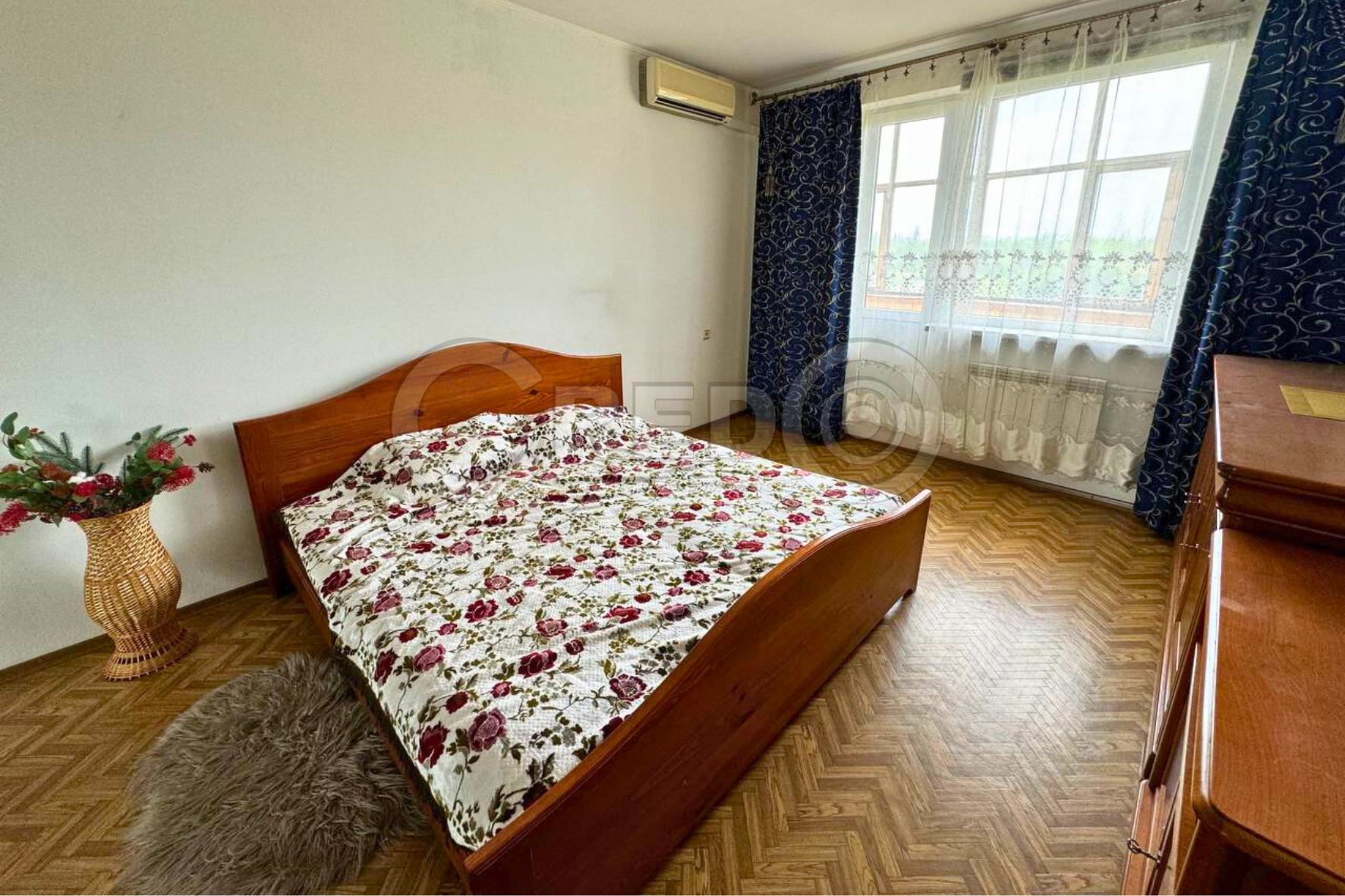 Продажа 5-комнатной квартиры 115 м², Солнечный мркн. ул.