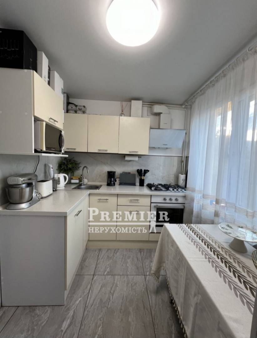 Продажа 4-комнатной квартиры 64 м², Академика Заболотного ул.