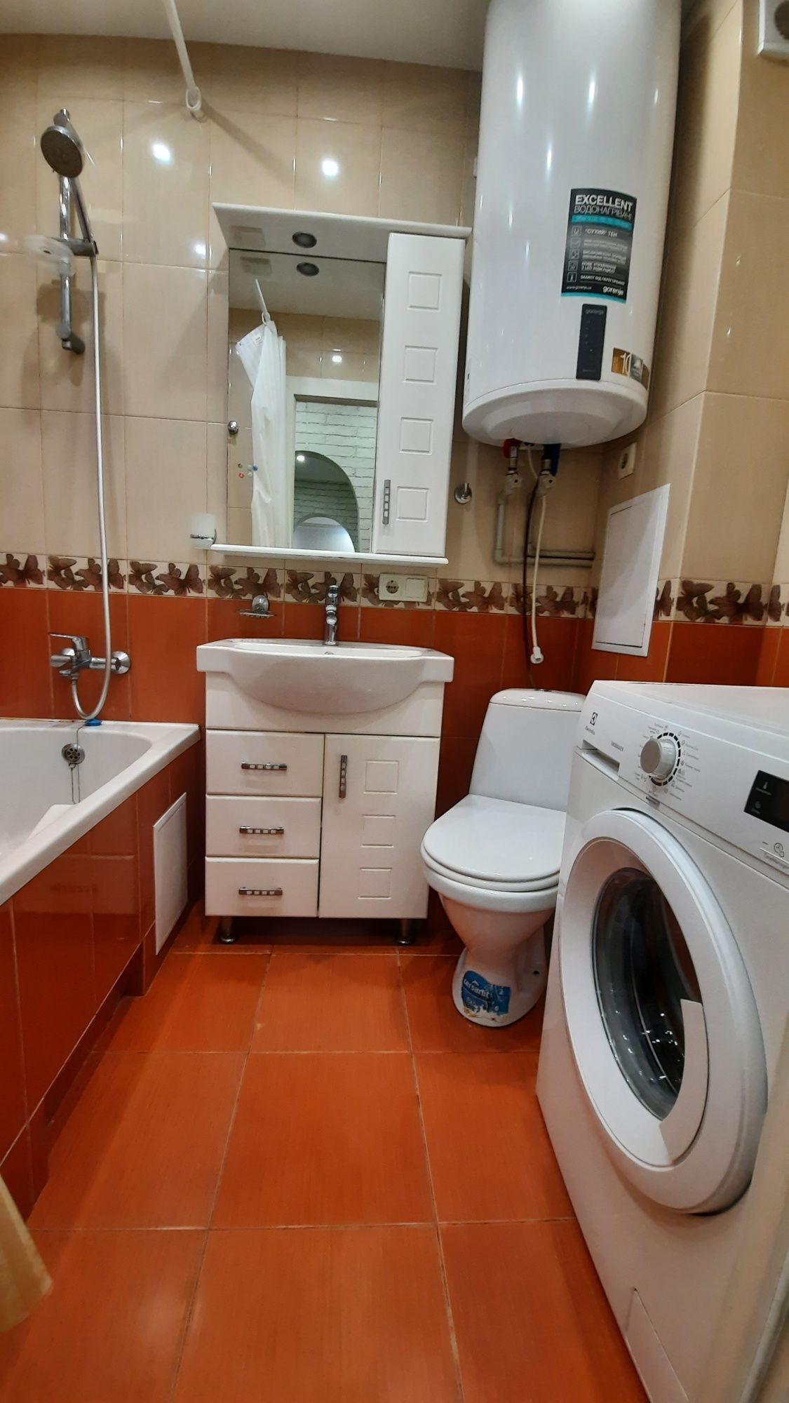 Оренда 3-кімнатної квартири 68 м², Миру просп., 18