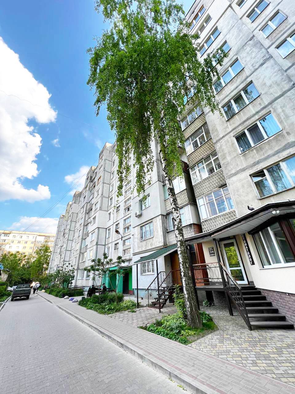 Продаж 2-кімнатної квартири 50.5 м², Іллінська вул.