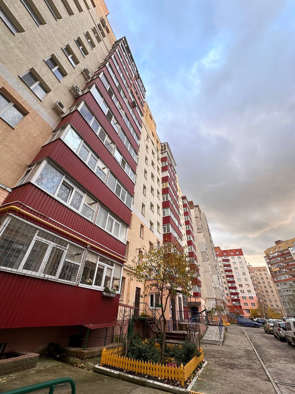 Продаж 2-кімнатної квартири 81 м², Прокоф'єва вул.