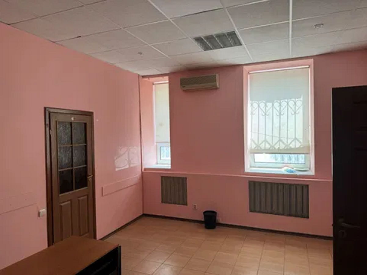 Аренда офиса 60 м², Межигорская ул., 19