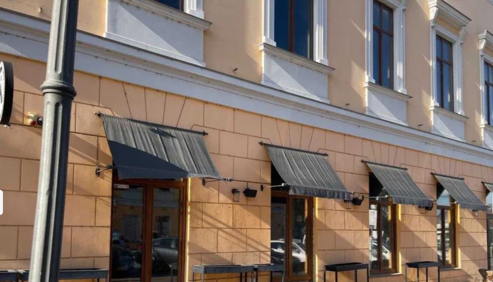 Оренда торговельного приміщення 313 м², Екатерининская пл.