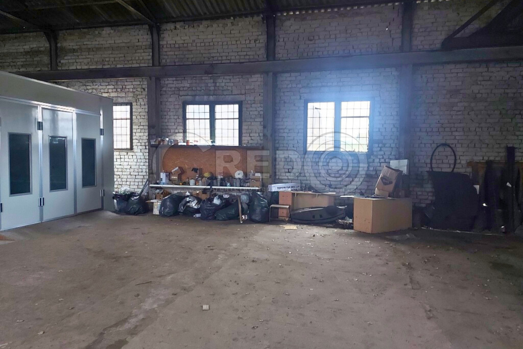 Продажа склада 780 м², Леонида Бородича ул.