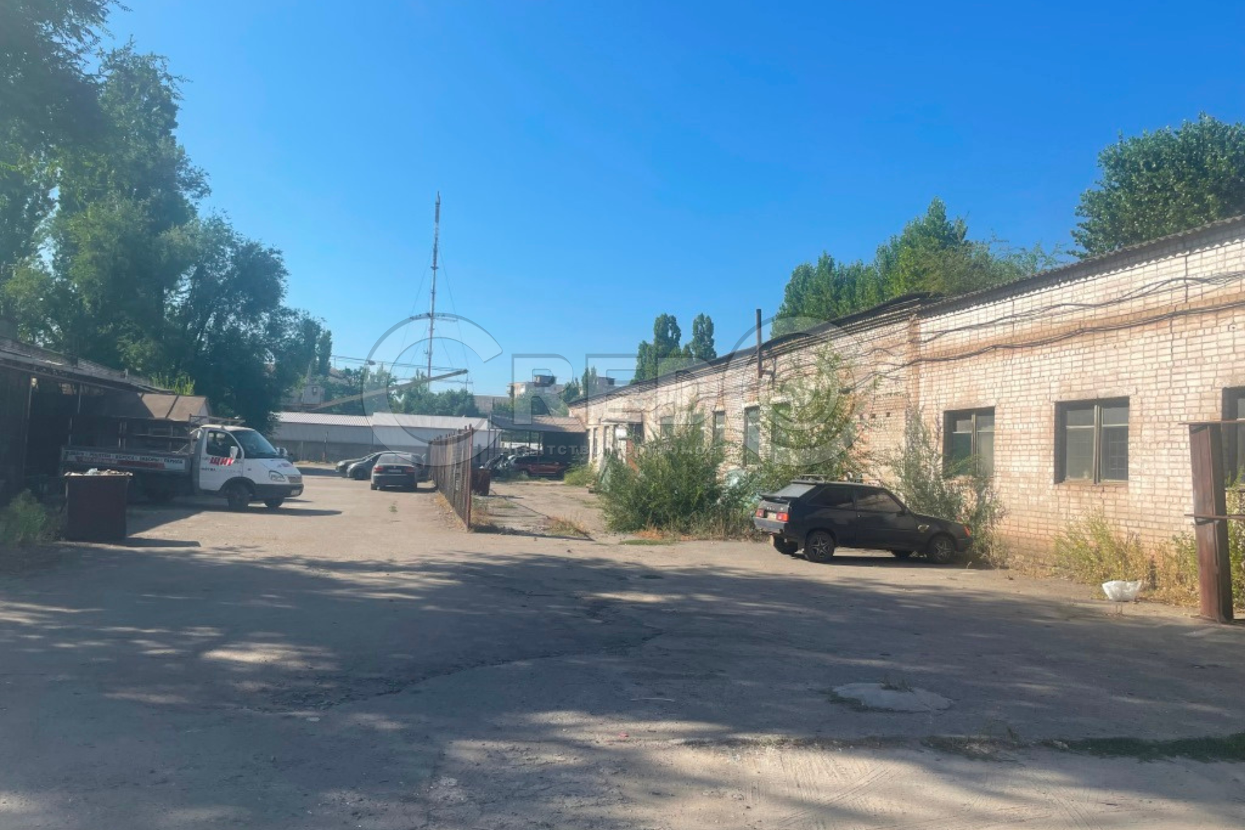 Продажа склада 780 м², Леонида Бородича ул.