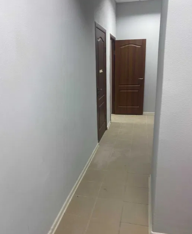 Оренда приміщення вільного призначення 596 м², Небесної сотні просп.