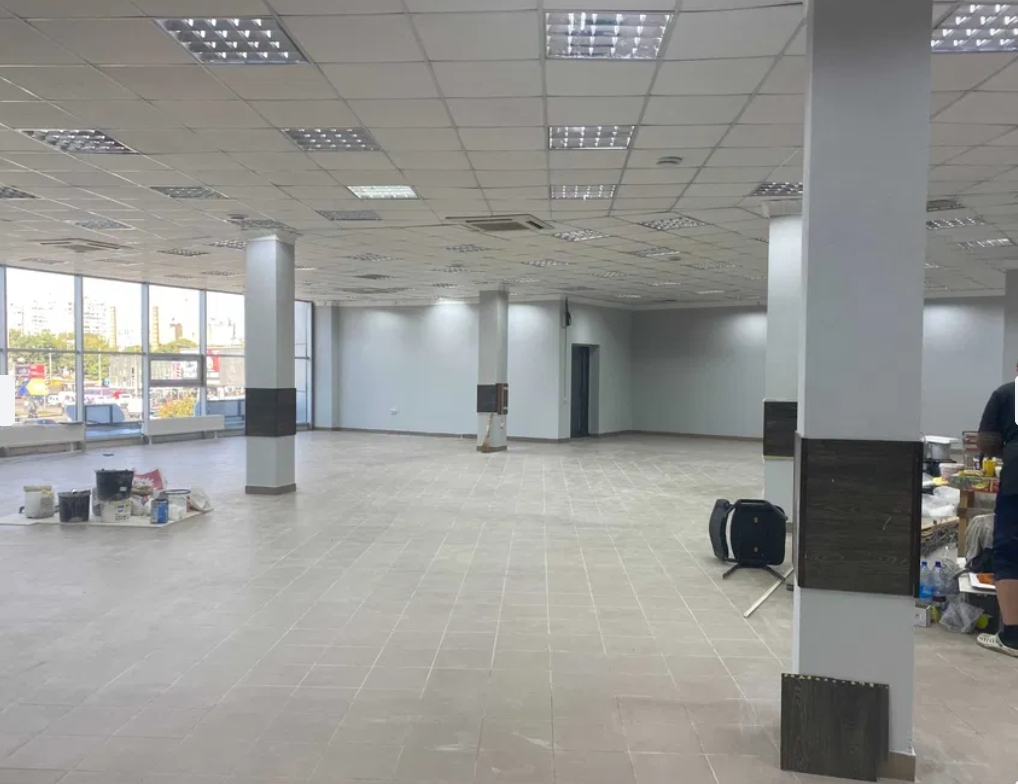 Оренда приміщення вільного призначення 596 м², Небесної сотні просп.