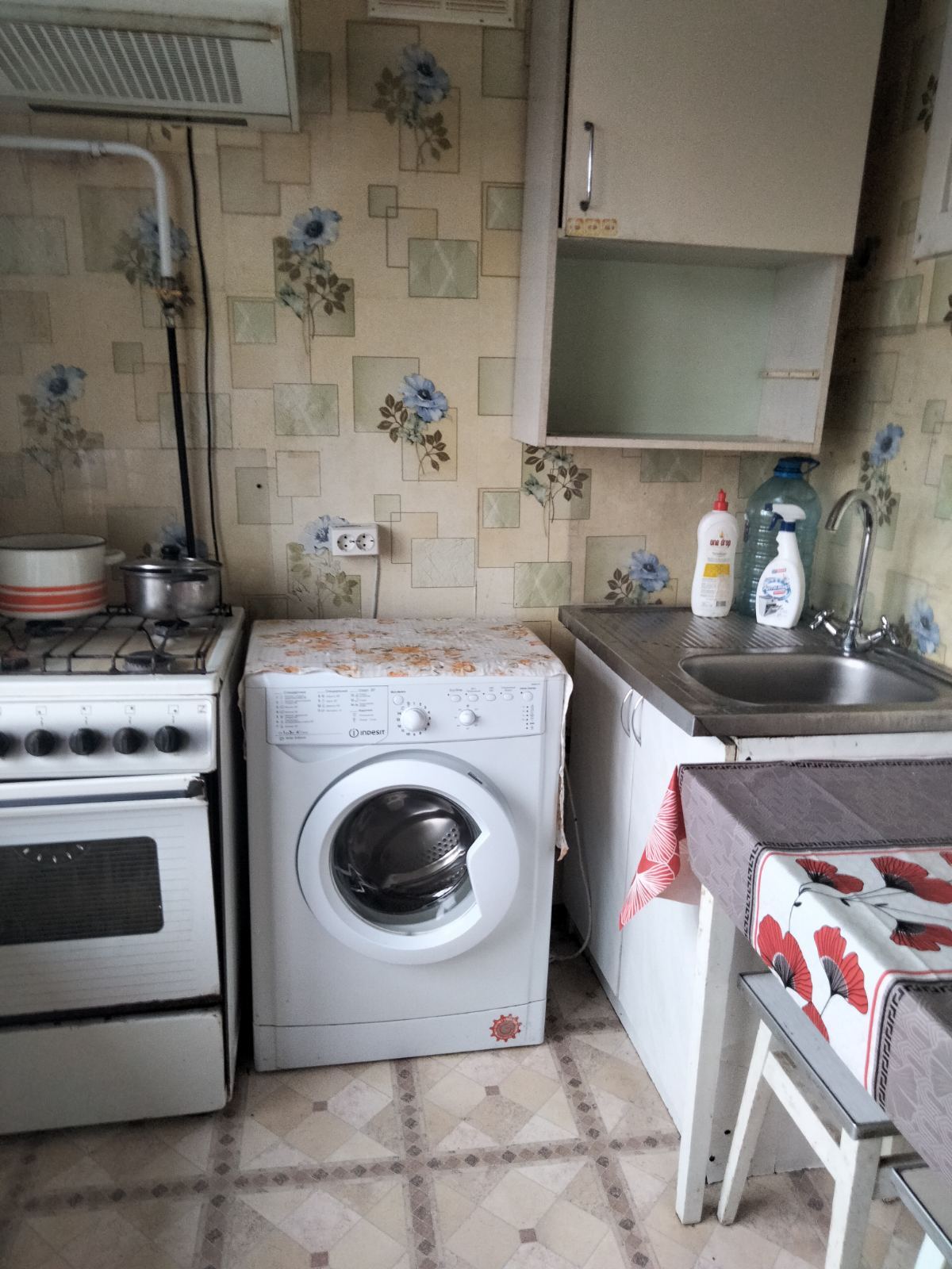 Оренда 2-кімнатної квартири 48 м², Будівельників вул., 12