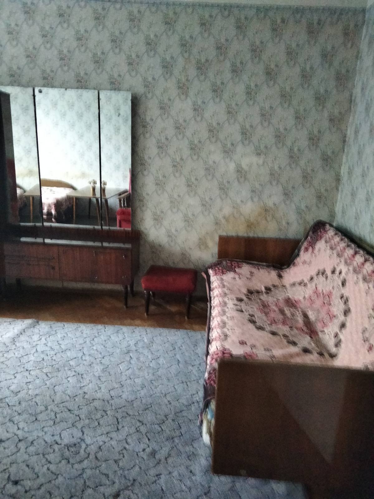 Оренда 2-кімнатної квартири 48 м², Будівельників вул., 12