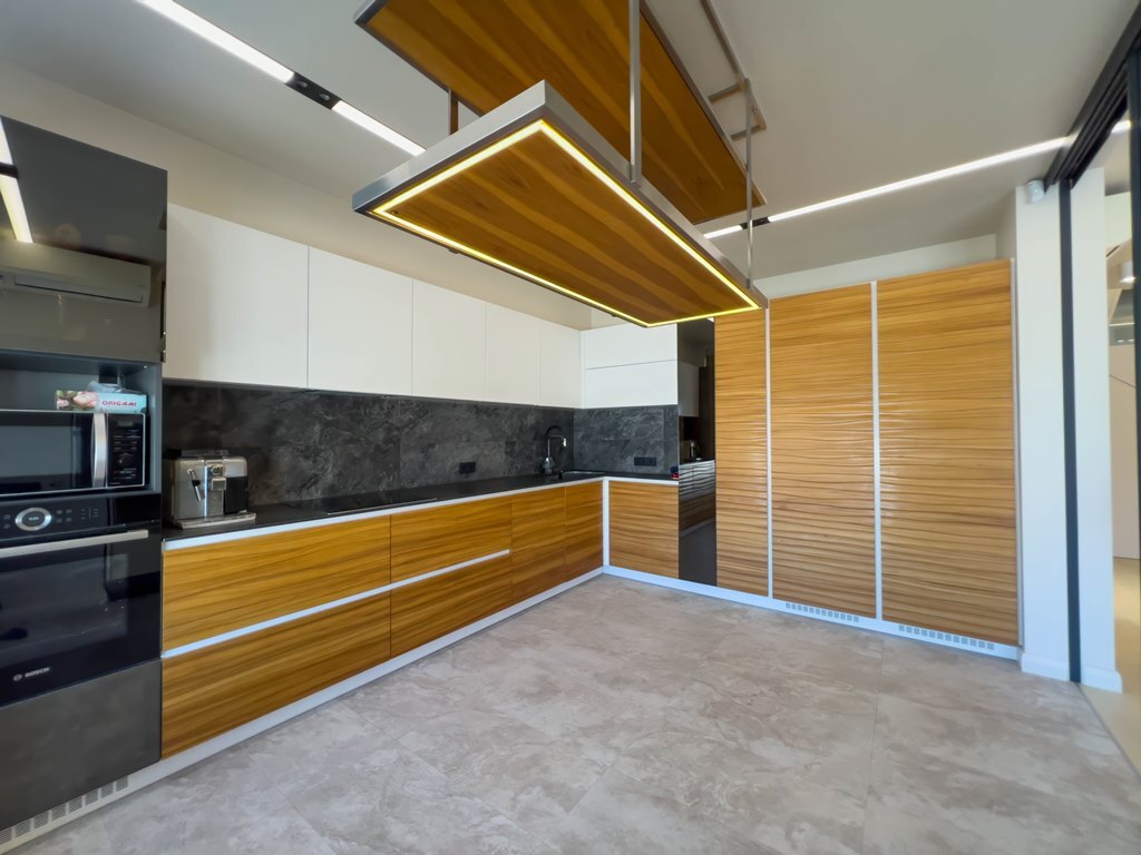 Продаж 5-кімнатної квартири 165 м², Маршала Конєва вул., 10/1