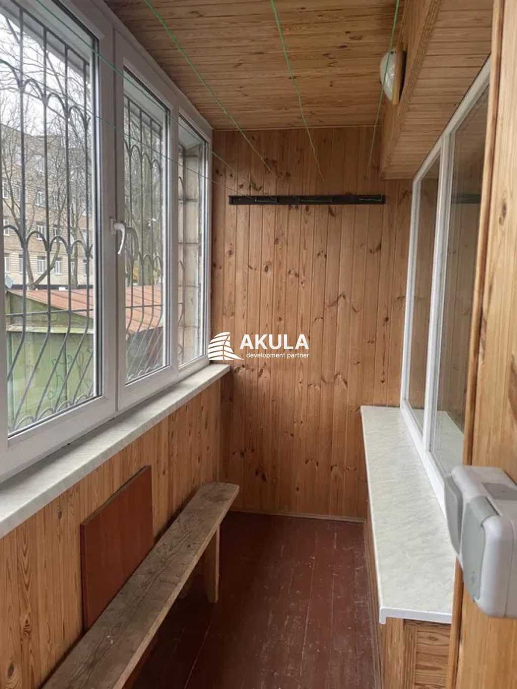 Продажа 3-комнатной квартиры 82 м², Ереванская ул.