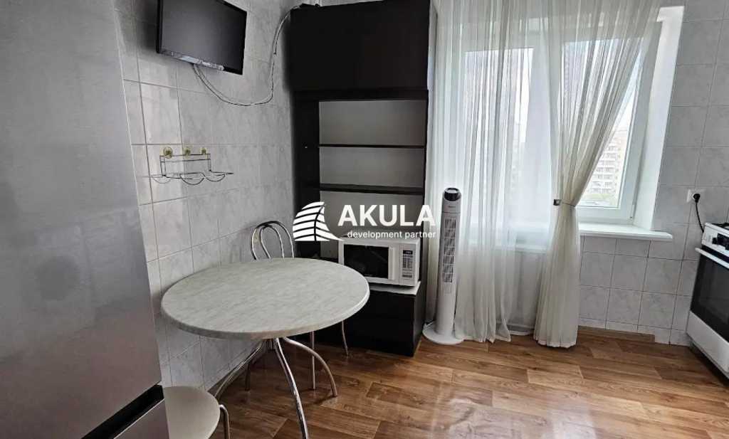 Продажа 3-комнатной квартиры 70.6 м², Оболонский просп.