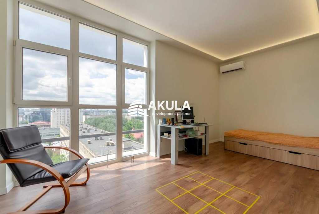 Продажа 3-комнатной квартиры 120 м², Загоровская