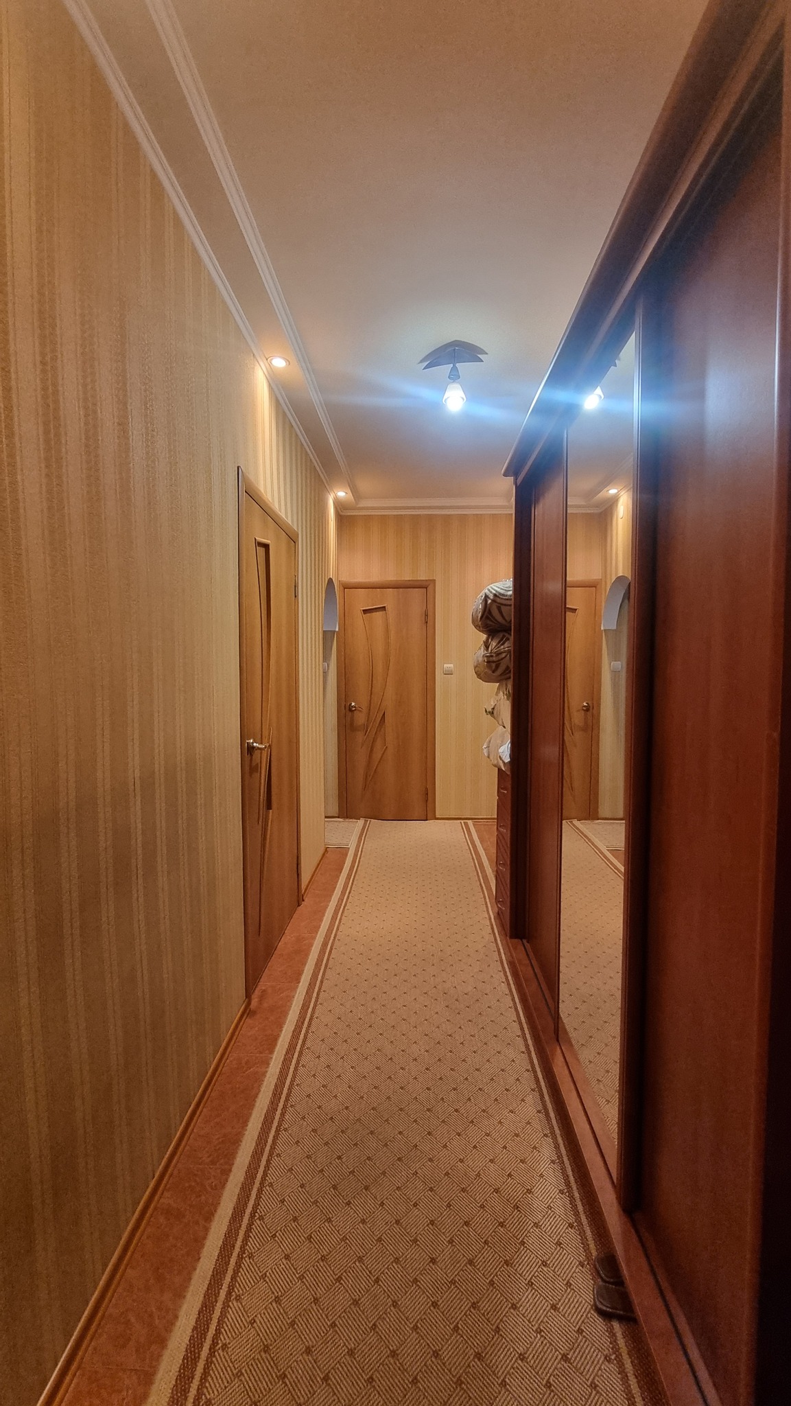 Продаж 2-кімнатної квартири 53.5 м², Одеська вул., 58/10