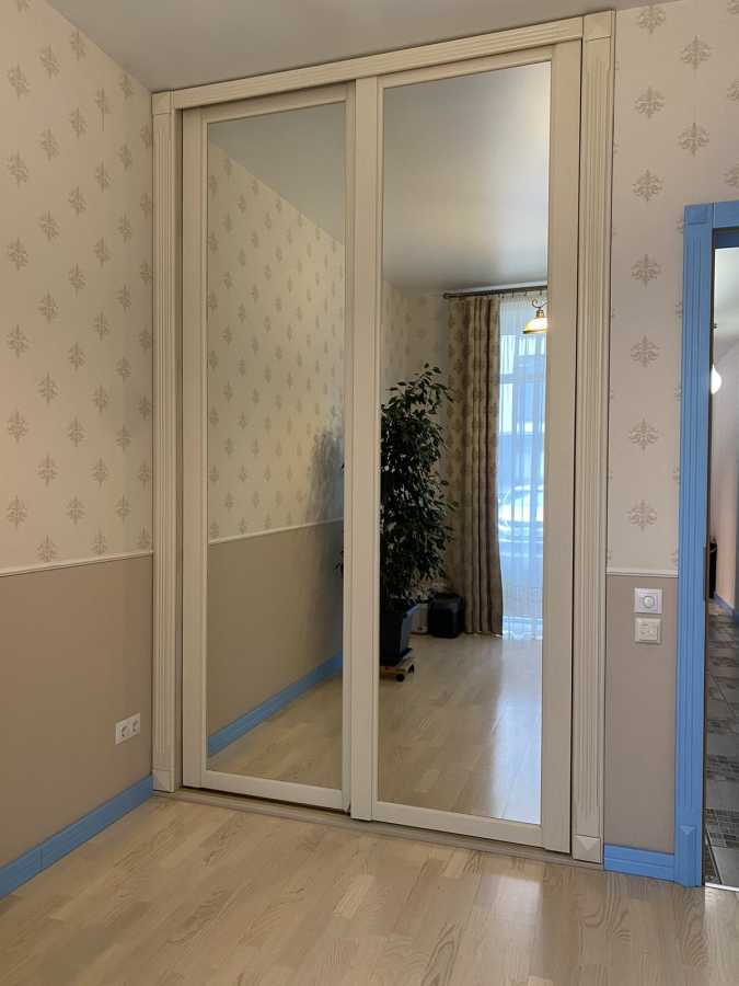 Продаж 3-кімнатної квартири 70 м², Замковецька вул., 106