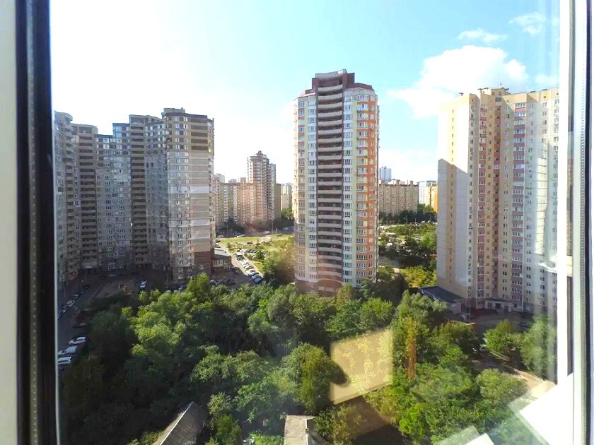 Продаж 2-кімнатної квартири 73 м², Урлівська вул., 24