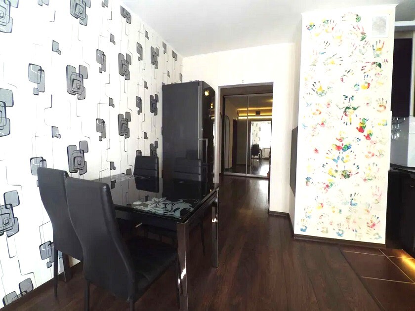 Продаж 2-кімнатної квартири 73 м², Урлівська вул., 24